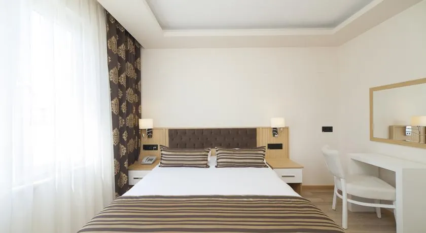 Standart Oda,Şehir Manzaralı