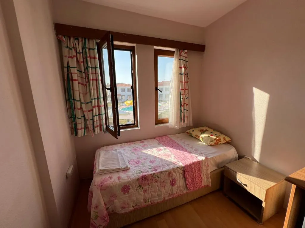 Aile Odası,Havuz ve Bahçe Manzaralı,Aileye Özel