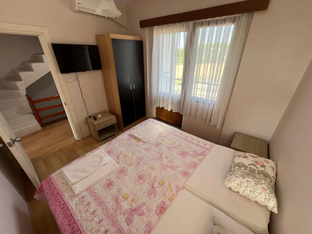 Aile Odası,Havuz ve Bahçe Manzaralı,Aileye Özel