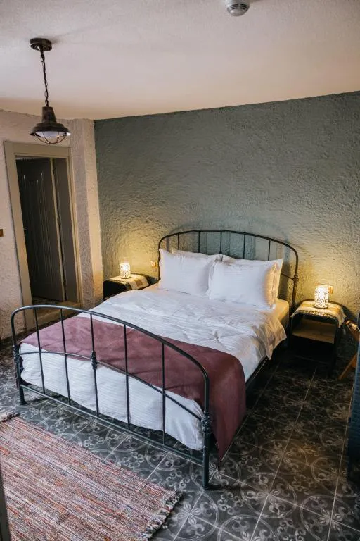 Deluxe Oda Balkonlu,Avlu Manzaralı,1. Kat