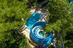 Utopia World Hotel