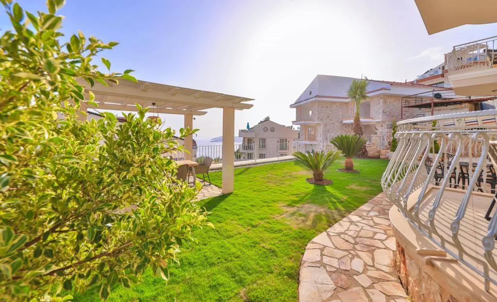 Begonya Suite 1