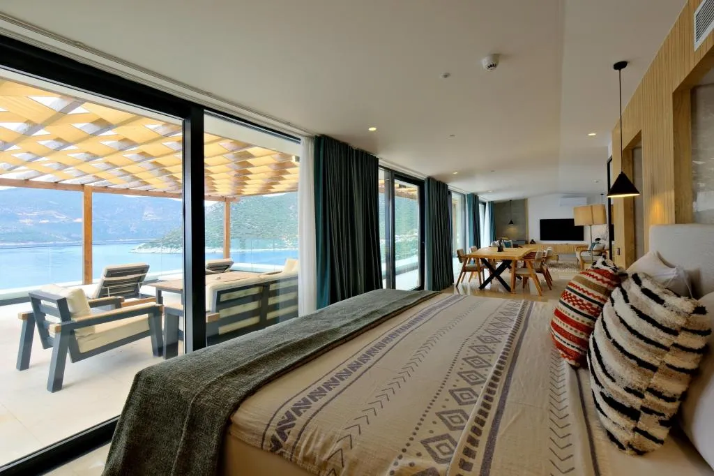 Penthouse Suite, Deniz Manzaralı ve Jakuzili