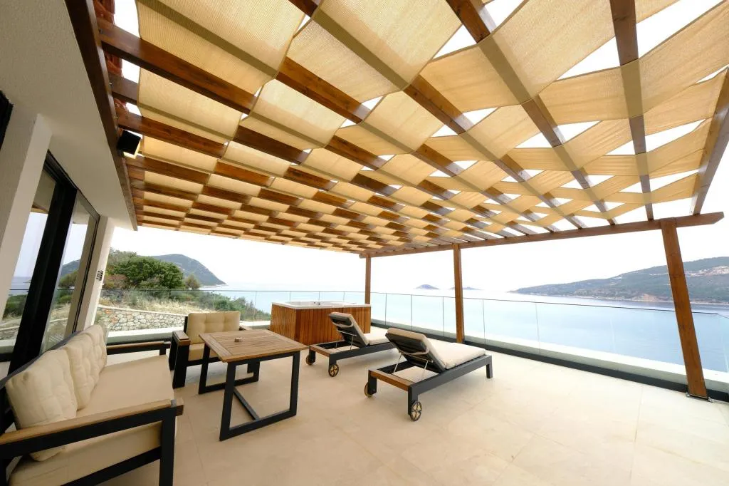 Penthouse Suite, Deniz Manzaralı ve Jakuzili