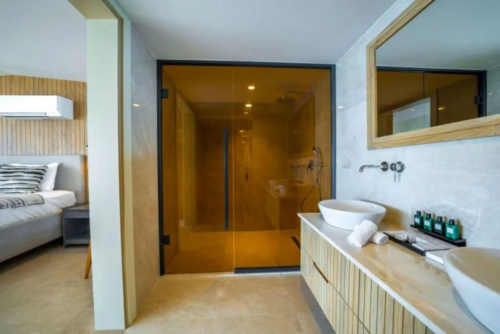 Junior Suite, Deniz Manzaralı ve Özel Havuzlu