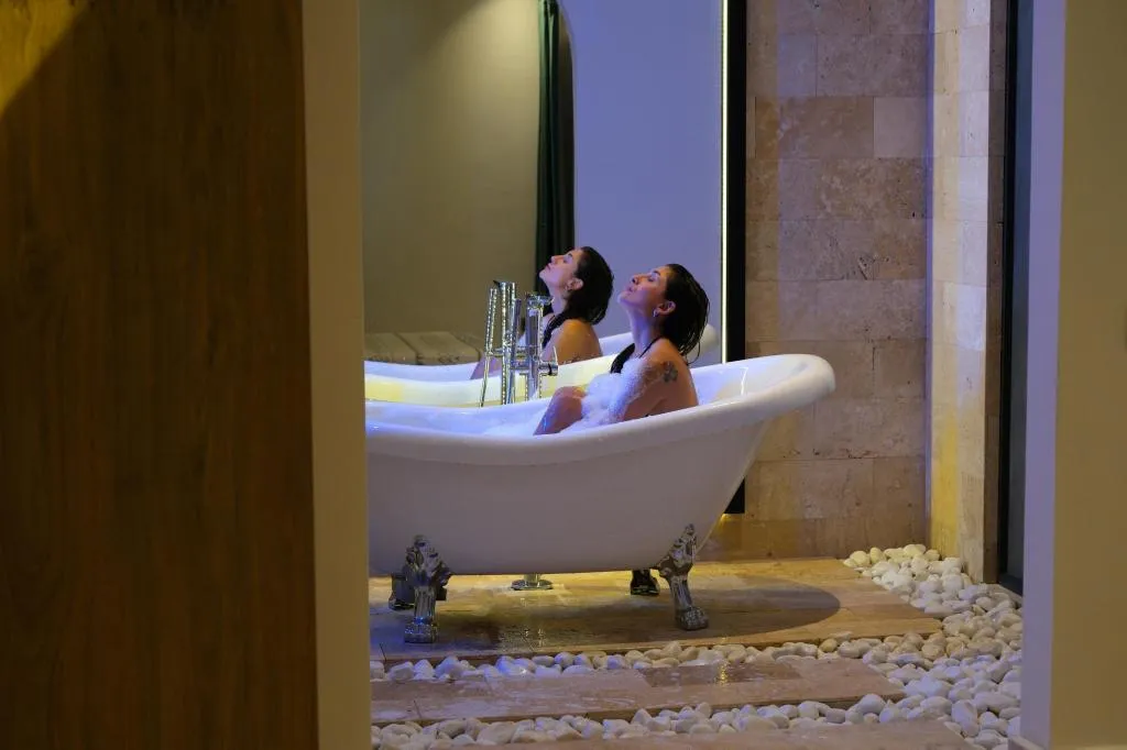 Junior Suite, Deniz Manzaralı ve Özel Havuzlu