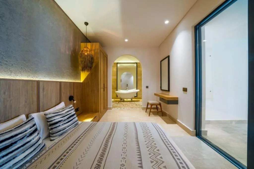 Junior Suite, Deniz Manzaralı ve Özel Havuzlu