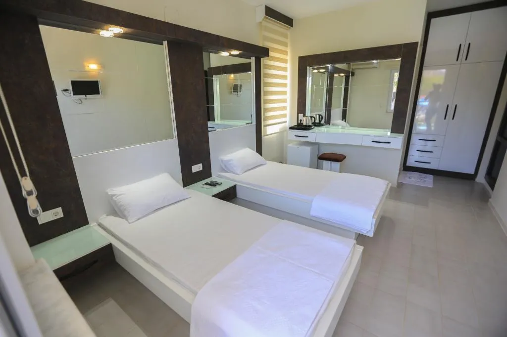 Standart Oda,Bahçe Manzaralı,Balkonlu
