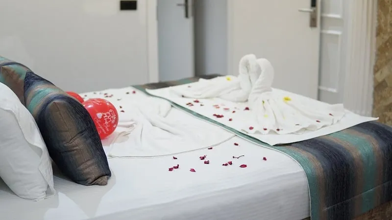 Çift Kişilik,Şehir Manzaralı