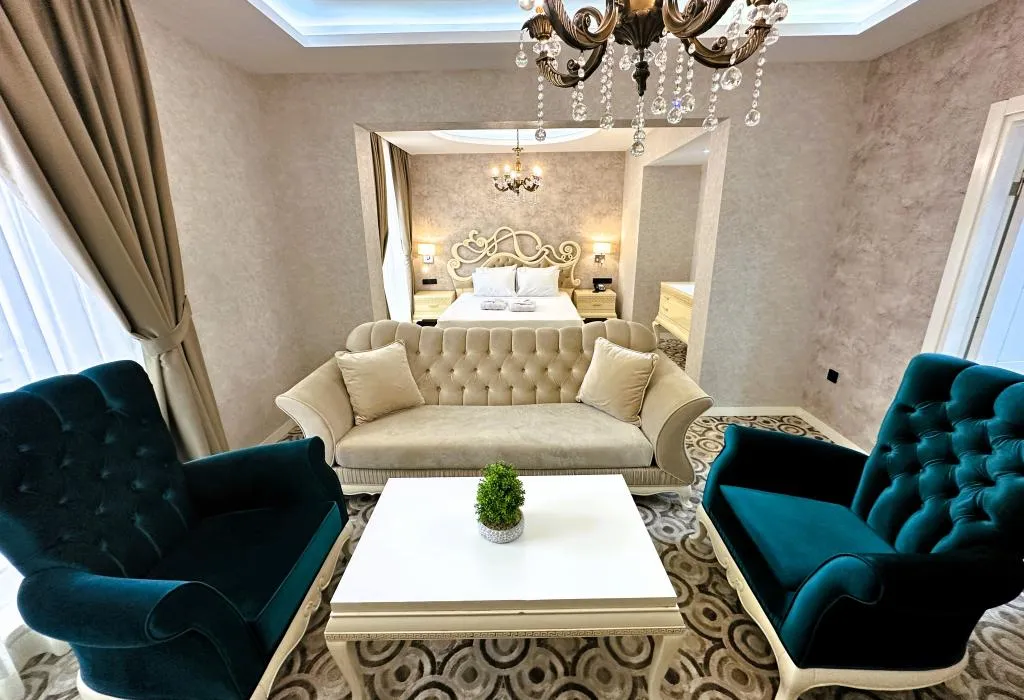 Deluxe Suit,Havuz Manzaralı,Jakuzili