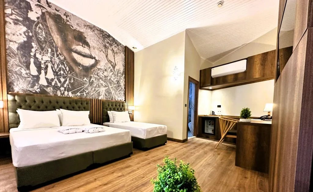 Jakuzili Bungalow ,Bahçe Manzaralı,Jakuzili