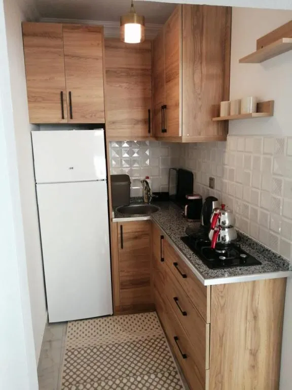 Apart Oda,Kara Manzaralı,Balkonlu