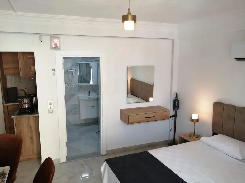 Apart Oda,Kara Manzaralı,Balkonlu