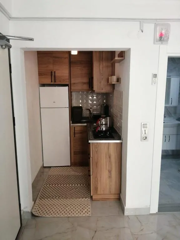 Apart Oda,Kara Manzaralı,Balkonlu