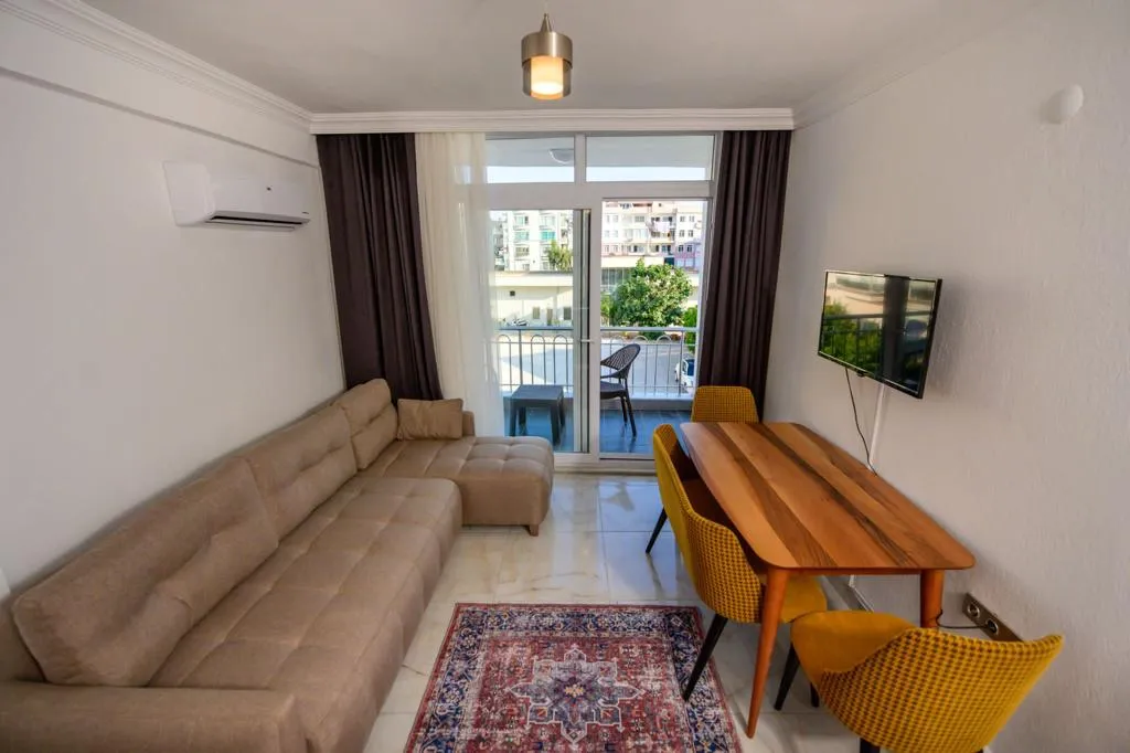 Suite,Park Manzaralı,Balkonlu