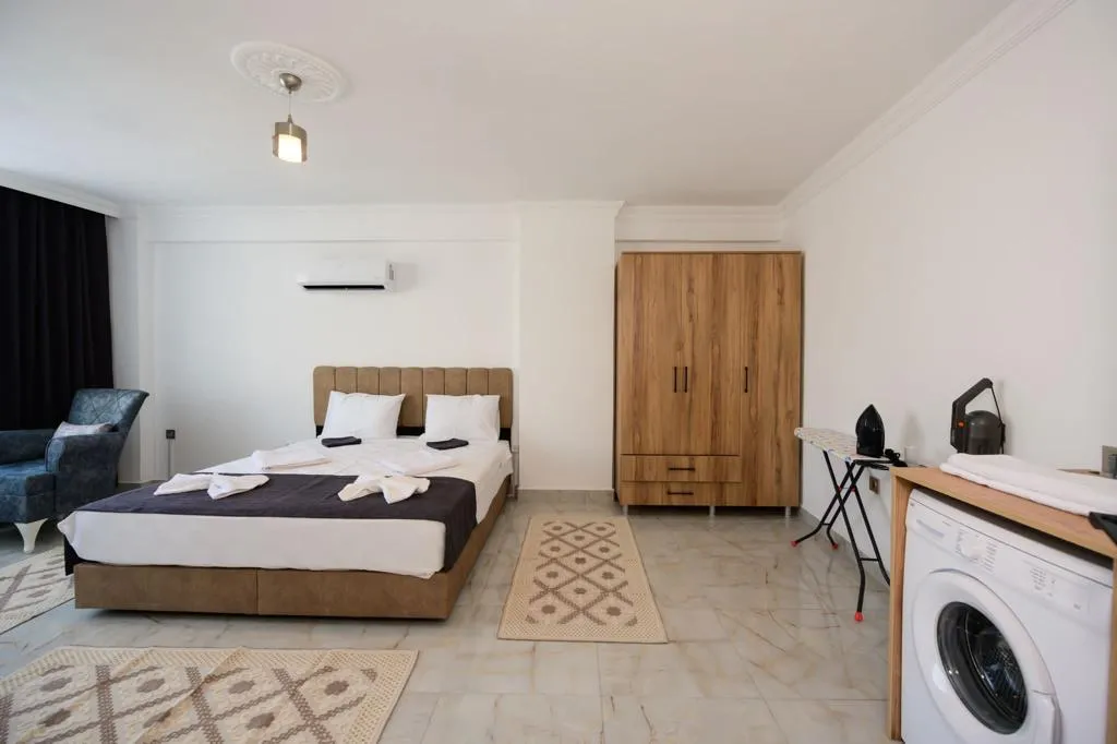 Suite,Park Manzaralı,Balkonlu