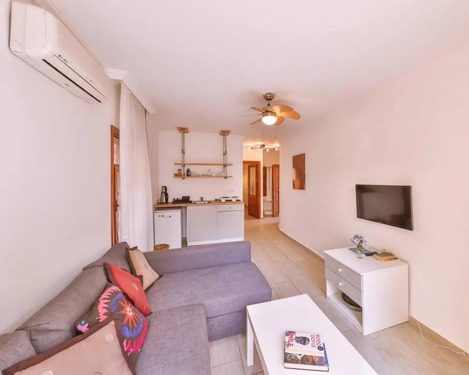 Yoga House Garden Room