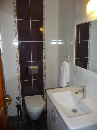 Standart Oda,Kara Manzaralı,Balkonlu