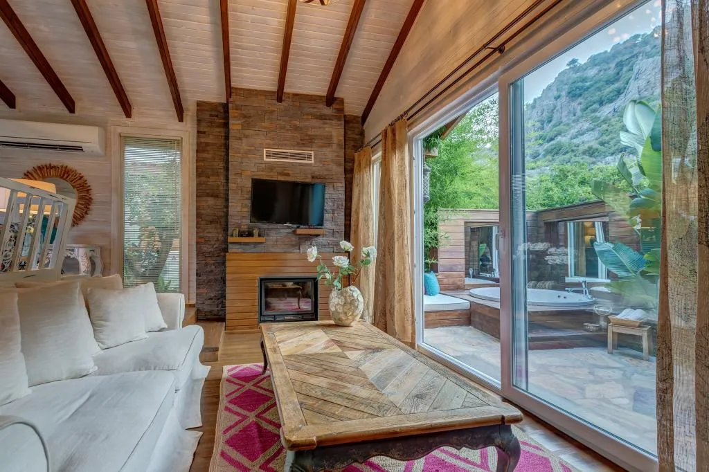 Jakuzili Şömineli Bungalow,Bahçe Manzaralı