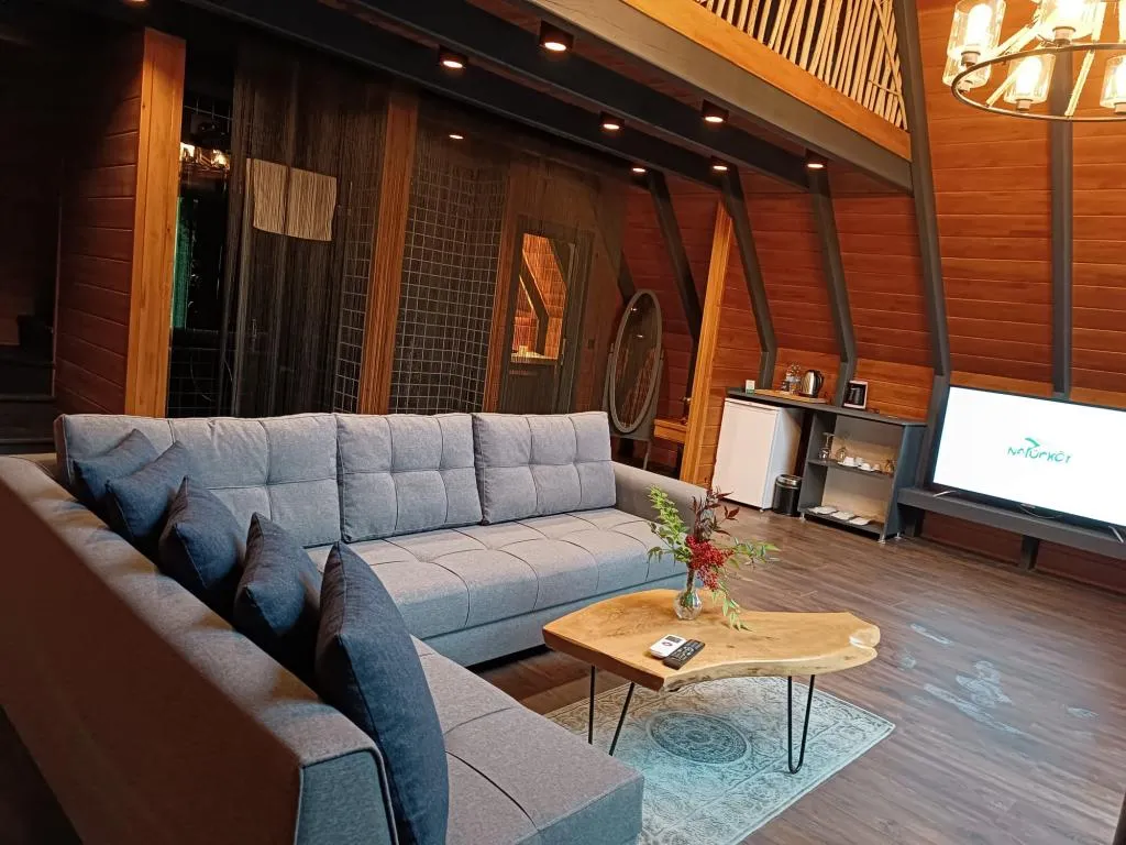 Vip King Suite Bungalow(Isıtmalı Açık Havuz)
