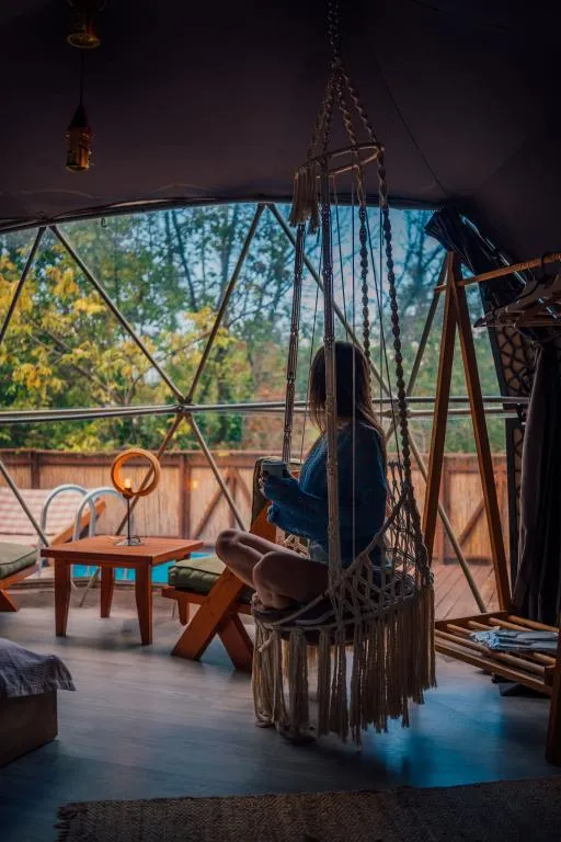 Glamping Suit Dome
