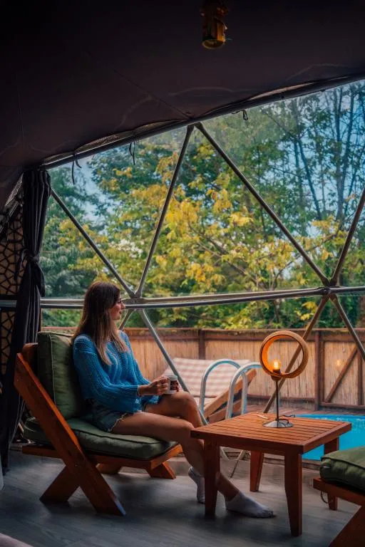 Glamping Suit Dome