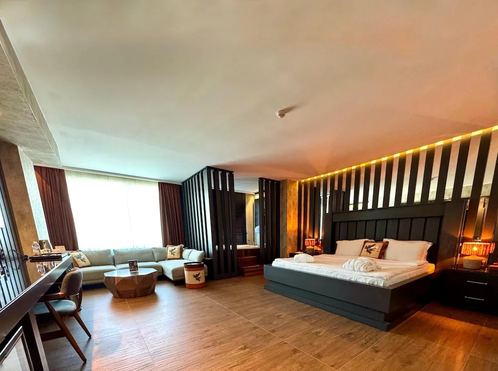 Deluxe Stüdyo Süit