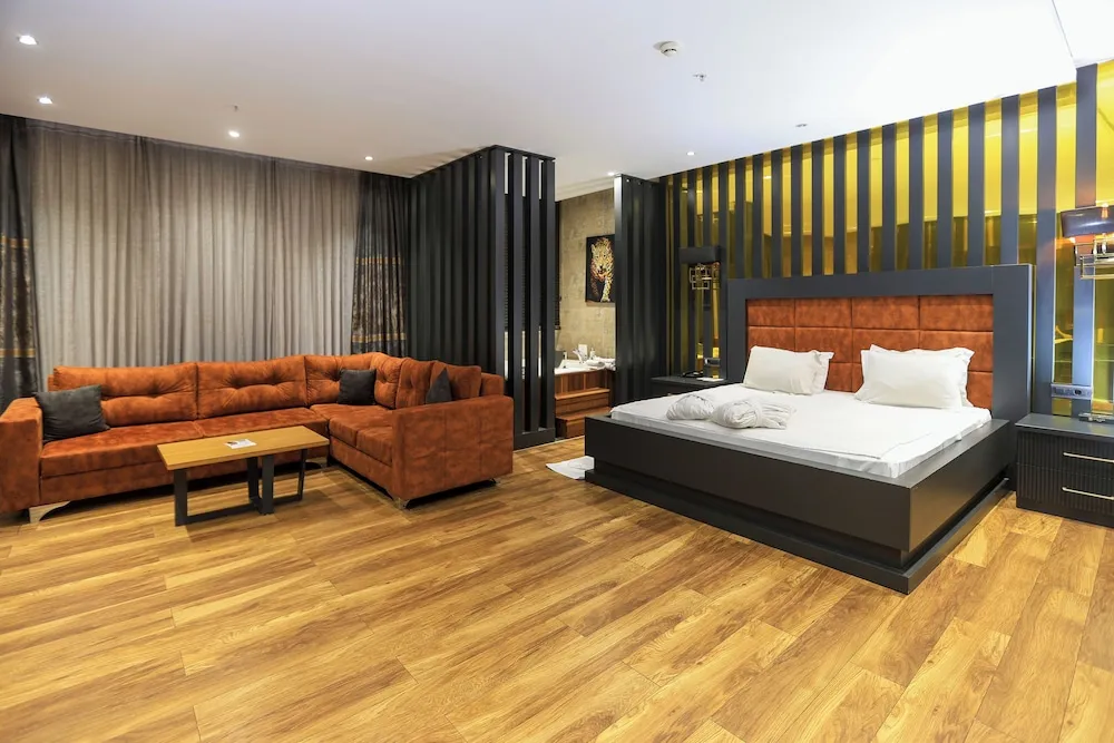 Deluxe Stüdyo Süit