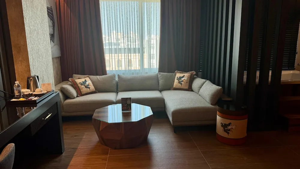 Deluxe Stüdyo Süit