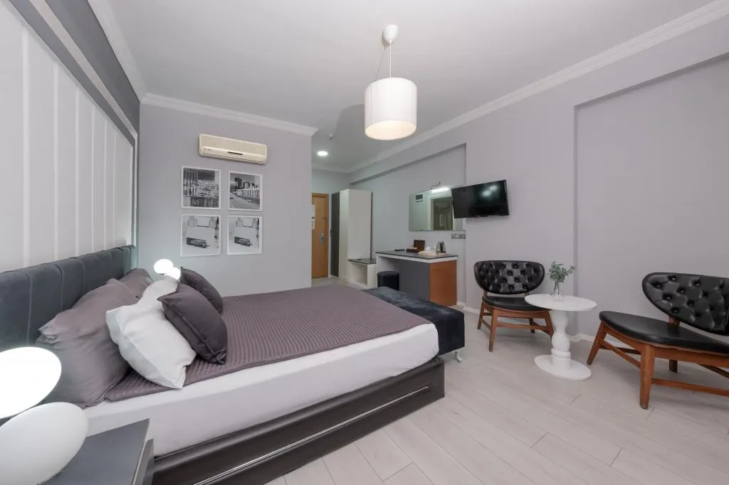 Suite,Bahçe Manzaralı,Balkonsuz