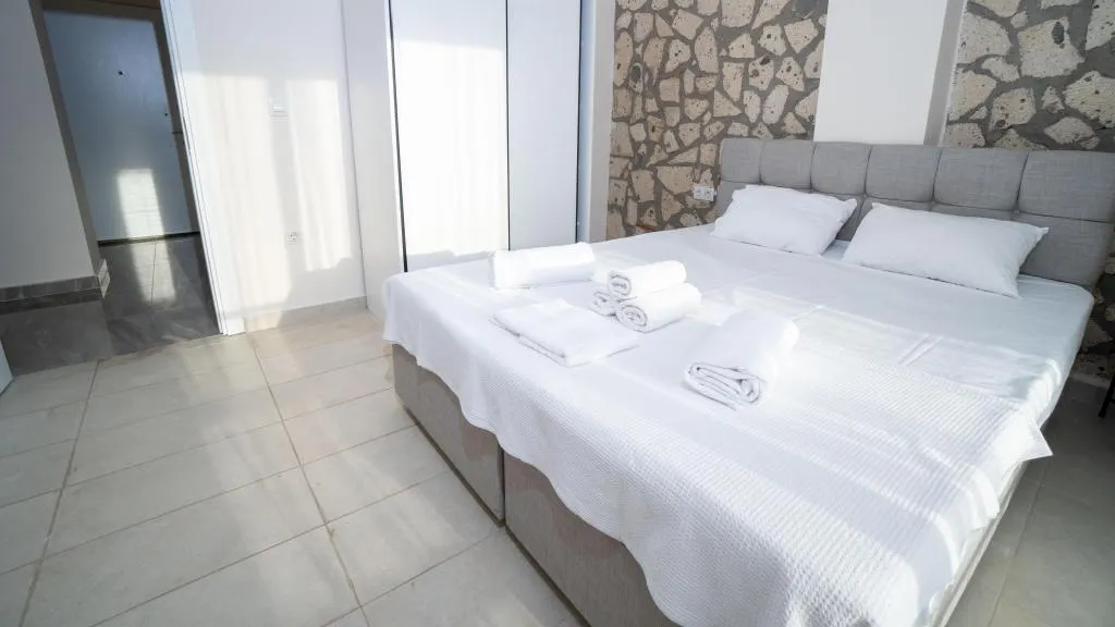 Daire-Tek Yatak Odalı,Şehir veya Dağ Manzaralı,Balkonlu