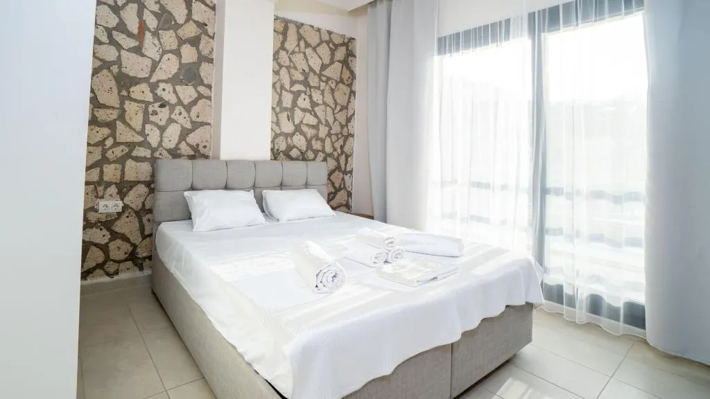 Daire-Tek Yatak Odalı,Şehir veya Dağ Manzaralı,Balkonlu