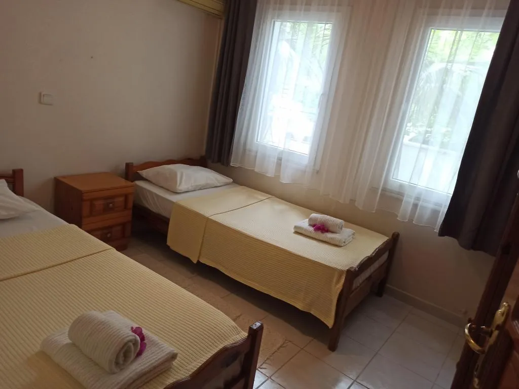 Suite,Bahçe Manzaralı