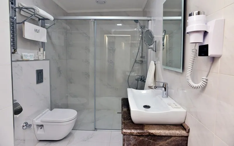 CORNER DELUXE ROOM