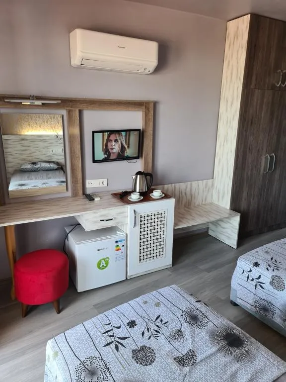 Standart Oda,Kara Manzaralı,Balkonlu
