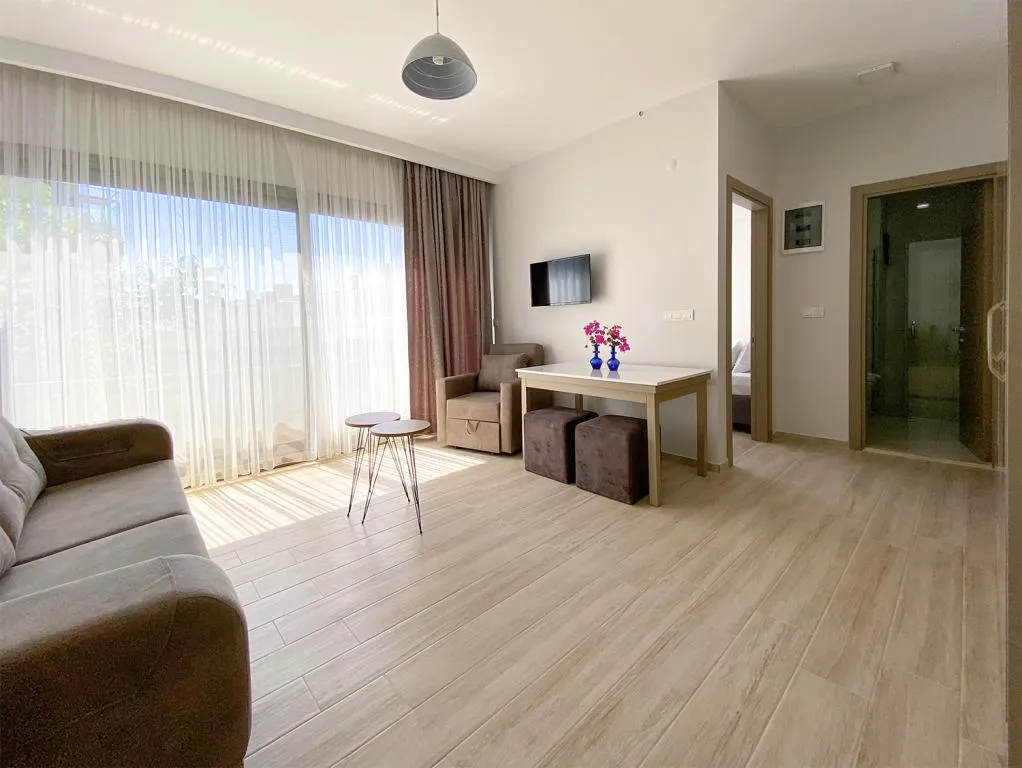 Apart Oda,Deniz Manzaralı,Balkonlu veya Fransız Balkonlu