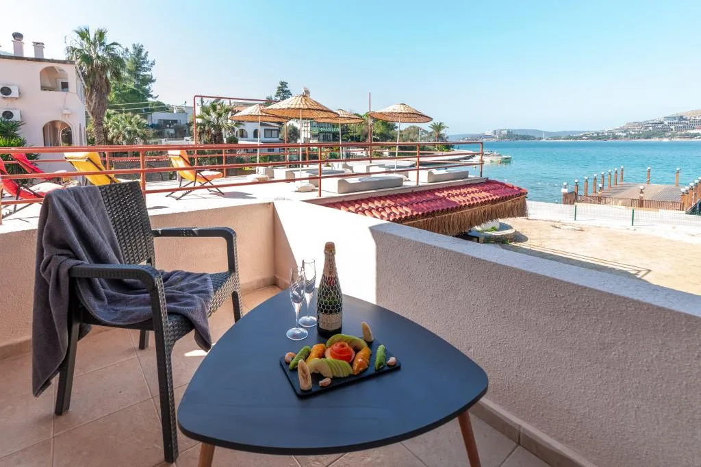 Standart Deniz Manzaralı Oda