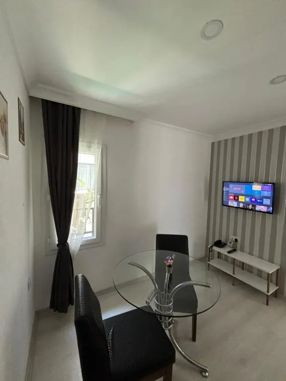 Senior Suit,Şehir Manzaralı,Fransız Balkonlu