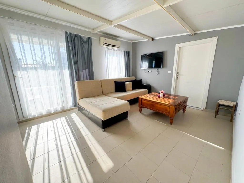 Studio Daire 1+1 Oda,Bahçe Manzaralı
