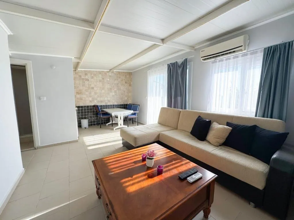 Studio Daire 1+1 Oda,Bahçe Manzaralı