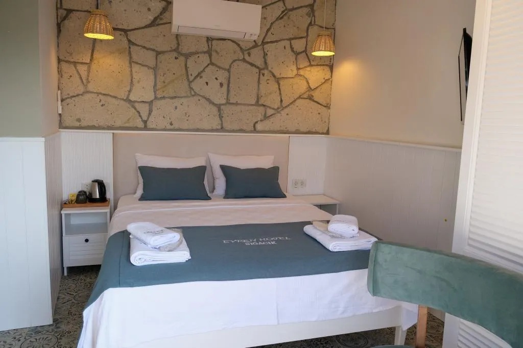 Standart Oda,Deniz Manzaralı,Jakuzili ve Teraslı