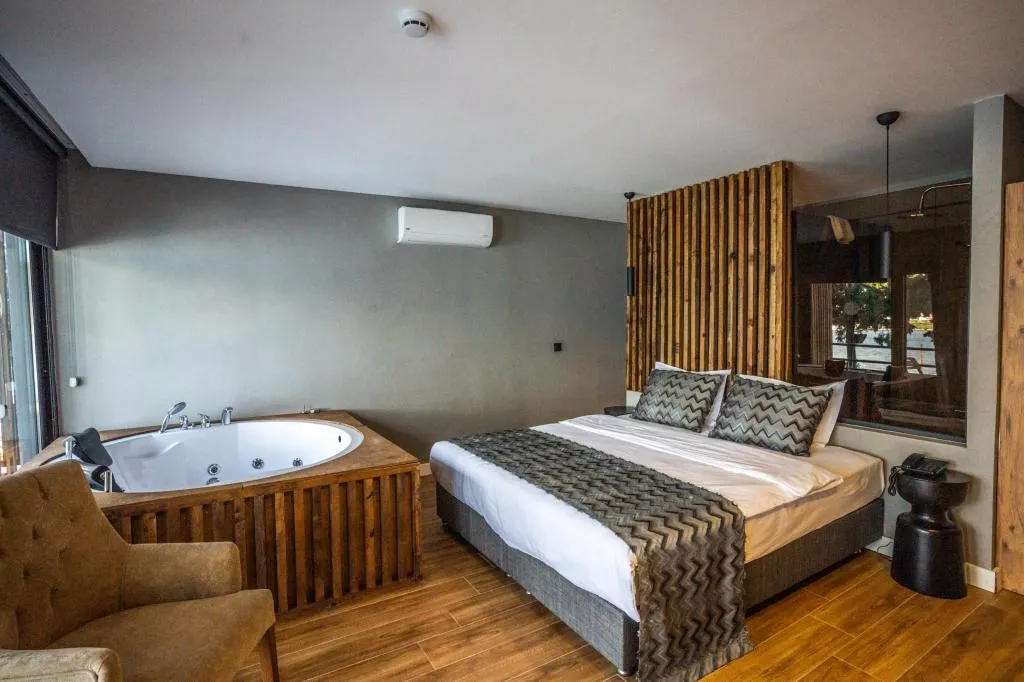 Deluxe Jakuzili Suite,Deniz Manzaralı,Jakuzili