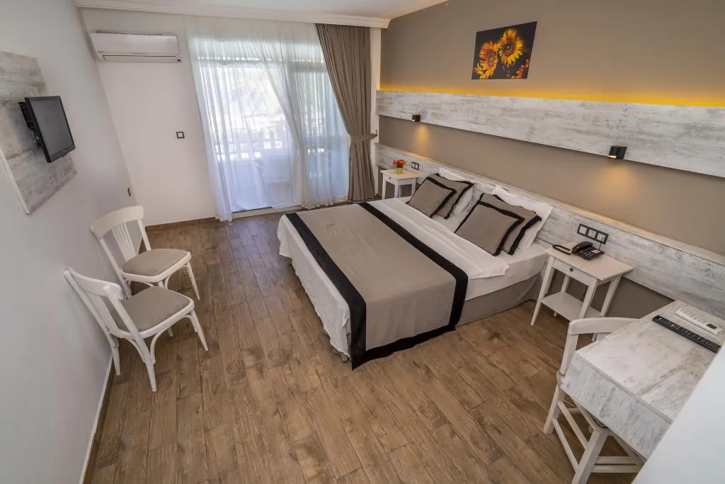 Standart Oda,Deniz Manzaralı,Balkonlu