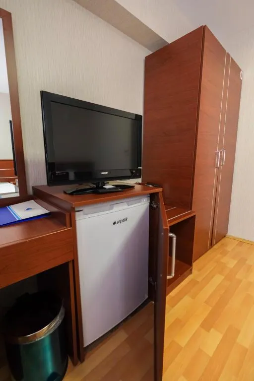 TWIN BED (İKİ AYRI YATAKLI ODA)