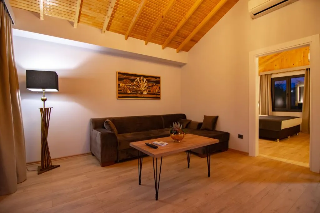 Suite Bungalow,Havuz Manzaralı,Klimalı
