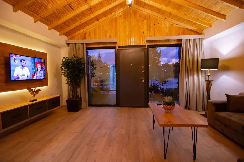 Suite Bungalow,Havuz Manzaralı,Klimalı