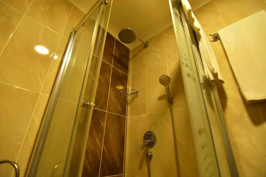 Bungalow 1+1 Oda,Havuz Manzaralı,Klimalı