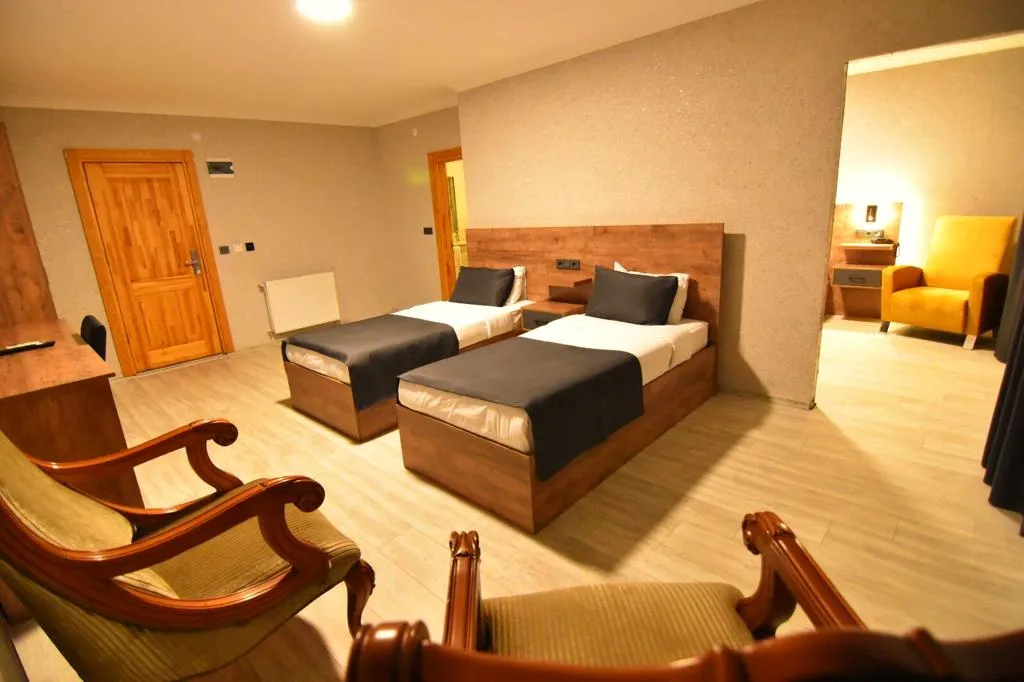 Bungalow 1+1 Oda,Havuz Manzaralı,Klimalı