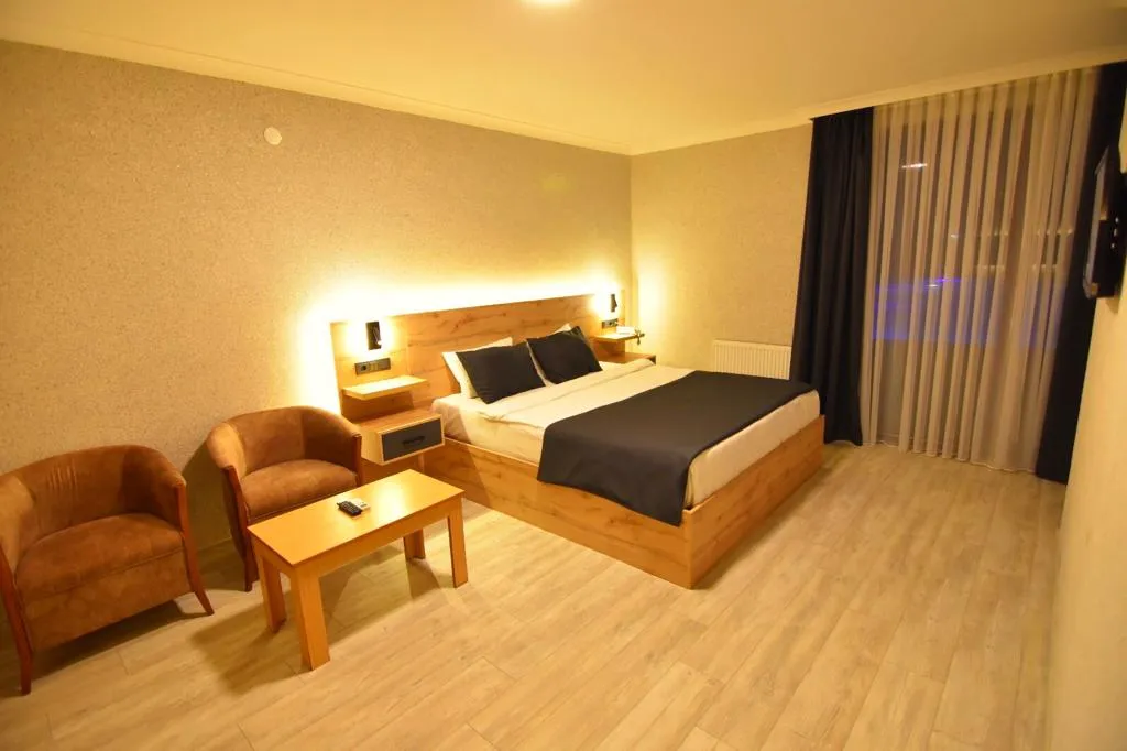 Bungalow 1+1 Oda,Havuz Manzaralı,Klimalı