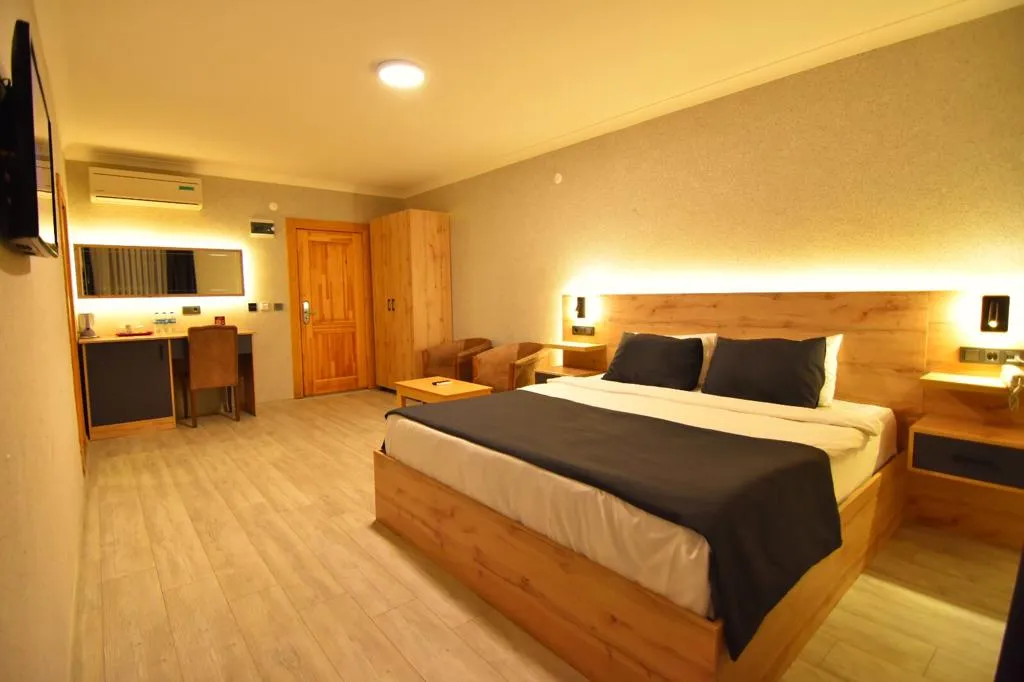 Bungalow 1+1 Oda,Havuz Manzaralı,Klimalı